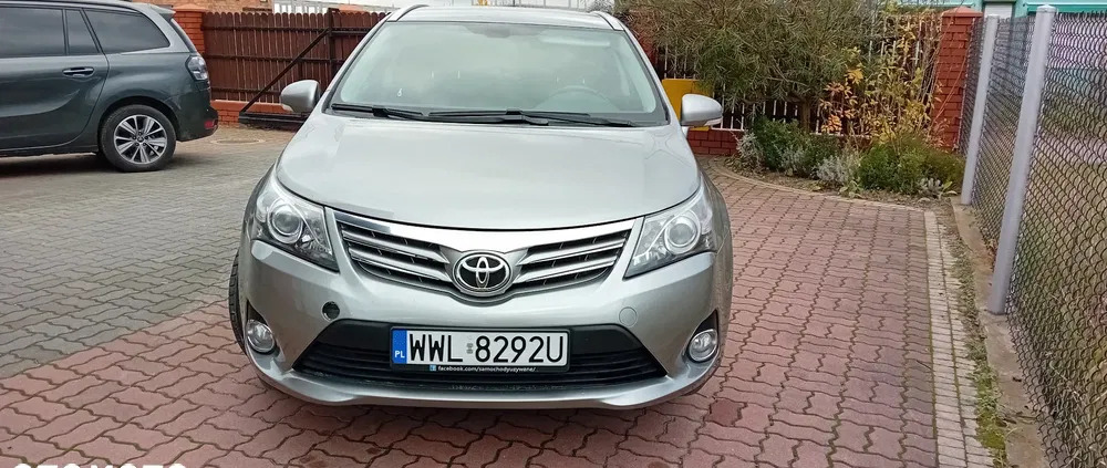 samochody osobowe Toyota Avensis cena 43500 przebieg: 156000, rok produkcji 2014 z Zielonka